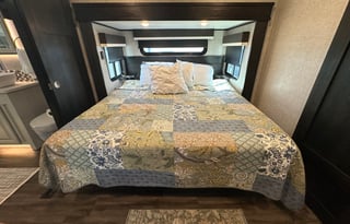 2022 Jayco North Point 382FLRB