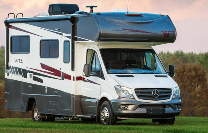 2020 Winnebago 24F exterior- Solar panels included.