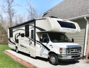 Coachmen RV Leprechaun 319MB Ford 450