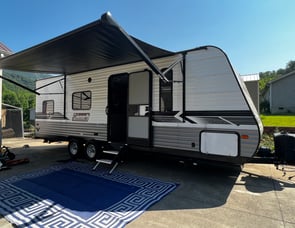 Dutchmen RV Coleman Lantern LT Series 274BH