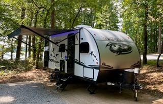 Wolf Pack Adventure Den