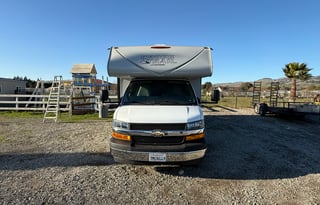 Sleep 6 - Luxury Family Fun RV Coachmen