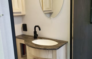 "Salty" - Solar, Spacious, Stocked-2 Queens,2 Full