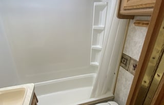 2000 Fleetwood RV Bounder