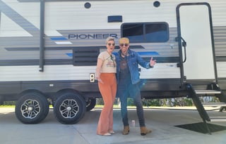 Spacious 2022 Heartland Pioneer DS 320