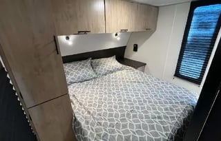 Bunkhouse RV Rental | Sleeps 8 | Outdoor Kitchen
