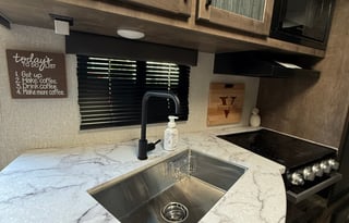 2022 Venture RV Sonic - Family friendly!