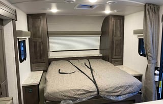 "Orion" 26' Bunkhouse, sleeps 8, loaded amenities