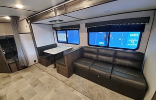2021 Dutchmen RV Coleman Lantern Series 263BH