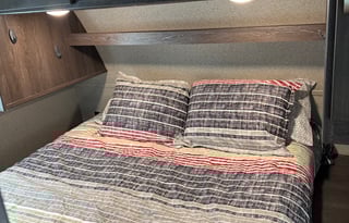 Marylisa's 2020 Zinger 9 sleeper