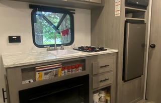 Roberson's RV Rental (DELIVERY ONLY)