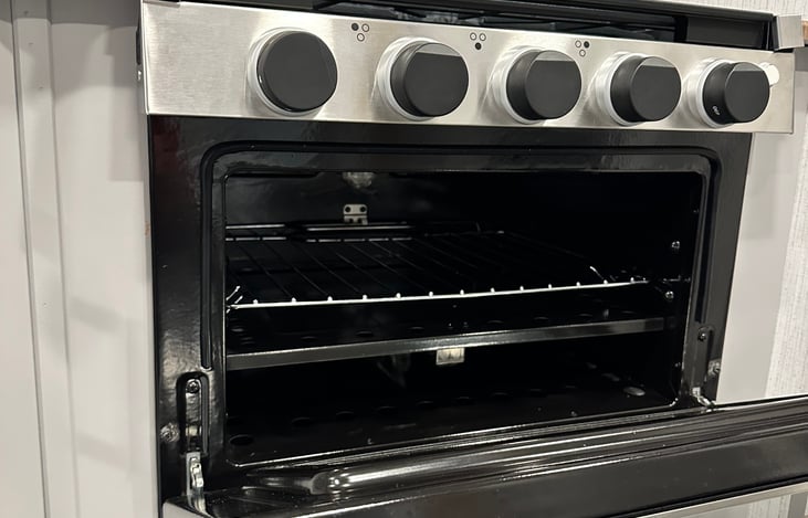 Stove - small cookie sheet provided