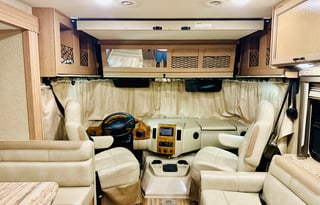 2018 Thor A.C.E. Class A | Sleeps 8 | 28Ft Long