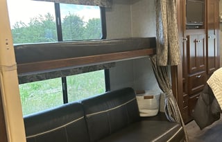 "Neverland" A family friendly 2017 Bunkhouse!