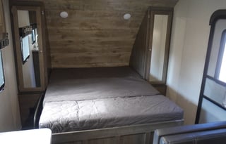 2018 Coleman 1925BH Bunkhouse Trailer by Dutchmen