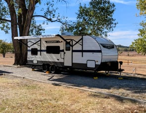 Gulf Stream RV Kingsport Ultra Lite 248BH