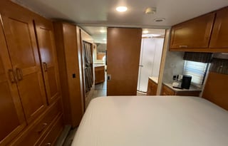 2019 Winnebago Minnie Winnie 31G Bunkhouse