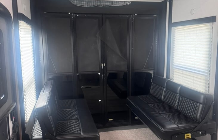 Garage Sitting Configuration