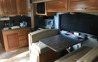 2015 Storm 32' BunkHouse Class A - Lots of sleepin