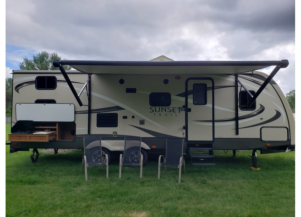 Travel Trailer rentals in Golden Valley