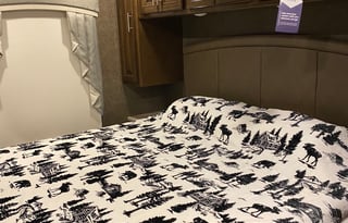 2020 Thor Motor Coach Miramar 35.2