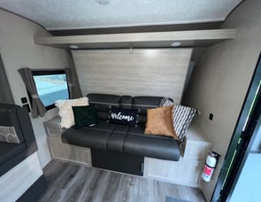 Coachmen RV Catalina Summit Series 7 184BHS