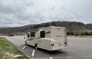 2017 LIKE NEW Winnebago Minnie 31K Sleeps 8!