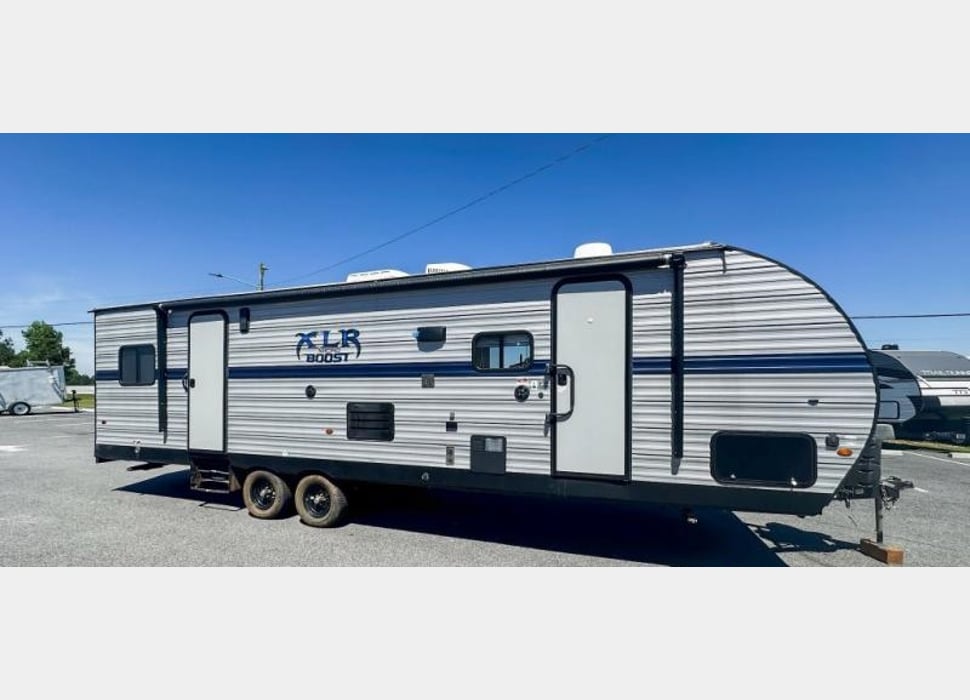 Toy Hauler rentals in Richmond Hill