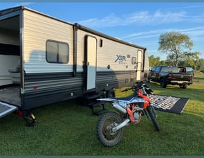 Forest River RV XLR Micro Boost 27LRLE