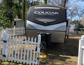 Keystone RV Cougar Half-Ton 31BHKWE