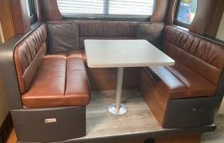 2018 Lance 27' Adventure Trailer Sleeps 4