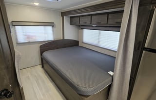 Fireside RV 2023 Coachman Leprechaun 230FS LMI1769