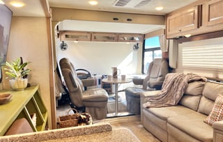 Motorhome with King Bed & Bunks *DELIVERY ONLY*