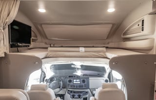 C19 *NEW* Entegra SLEEPS 8-STARLINK WiFi-MasterBed