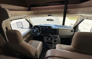 2022 THOR FOUR WINDS 30D