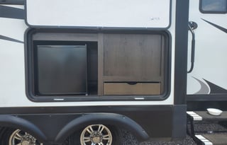 Our B E A Utiful Blue Pearl Reflection