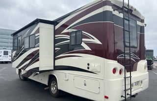 A Beautiful Luxury Motorhome!