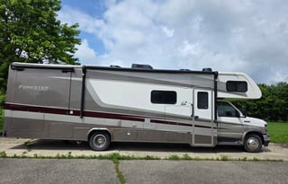 DATZNRV 2021 Forest River Class C well equipped!