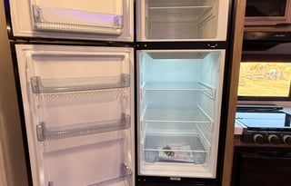 6 beds. Clean. Outdoor Living. Delivered & set-up