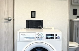 2021 Keystone Impact Fuzion 415