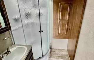 T4 - 2020 RockWood Ultralite 2910SB** Sleeps 10!!