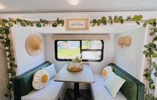 2022 Dutchmen RV Coleman Rubicon- Greenery Camper