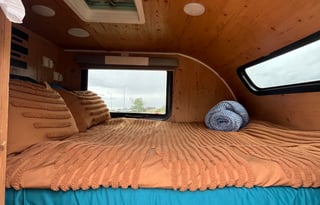 Cozy Offroad Camper with Tempur-Pedic Bed