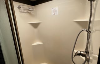 2018 Thor Motor Coach Aria 3901