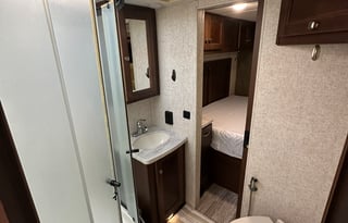2018 Forest River RV Sunseeker LE 3250DSLE Ford