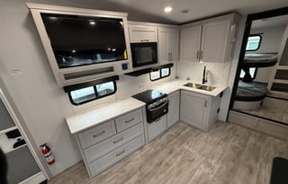 26 Heartland Sundance 5th Wheel delivered to you!
