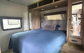 Fully equipped and super cozy camper
