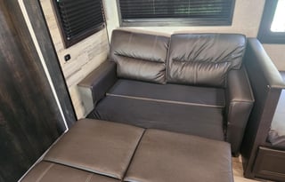 Jayco Freedom Wagon -10% Discount for the Military