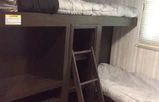 2020 DS320 Pioneer, with 4 bunks,  queen master,,