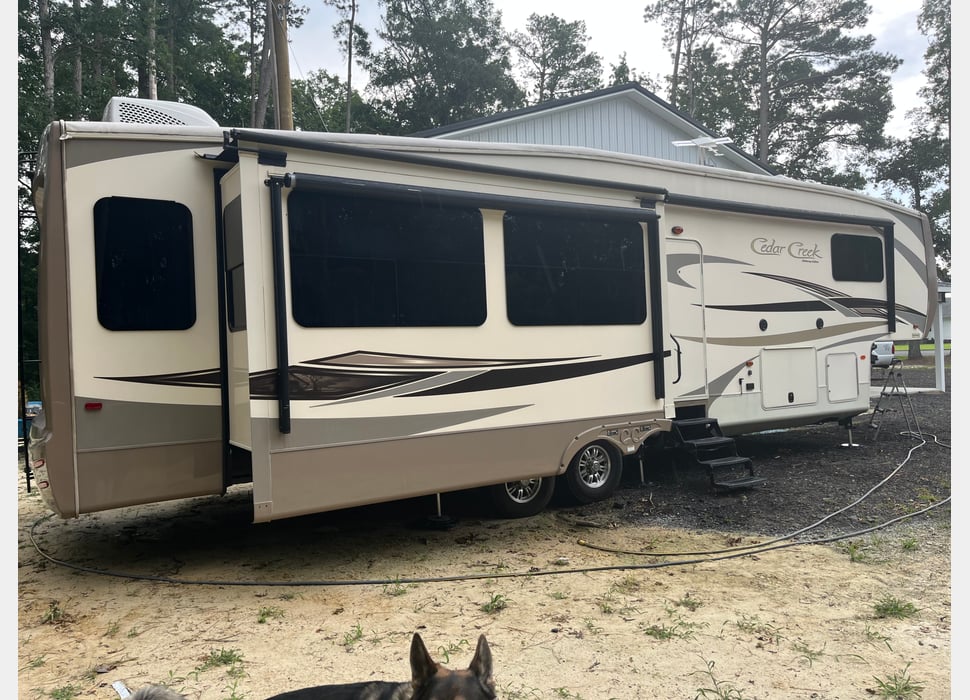 Fifth Wheel rentals in Berlin